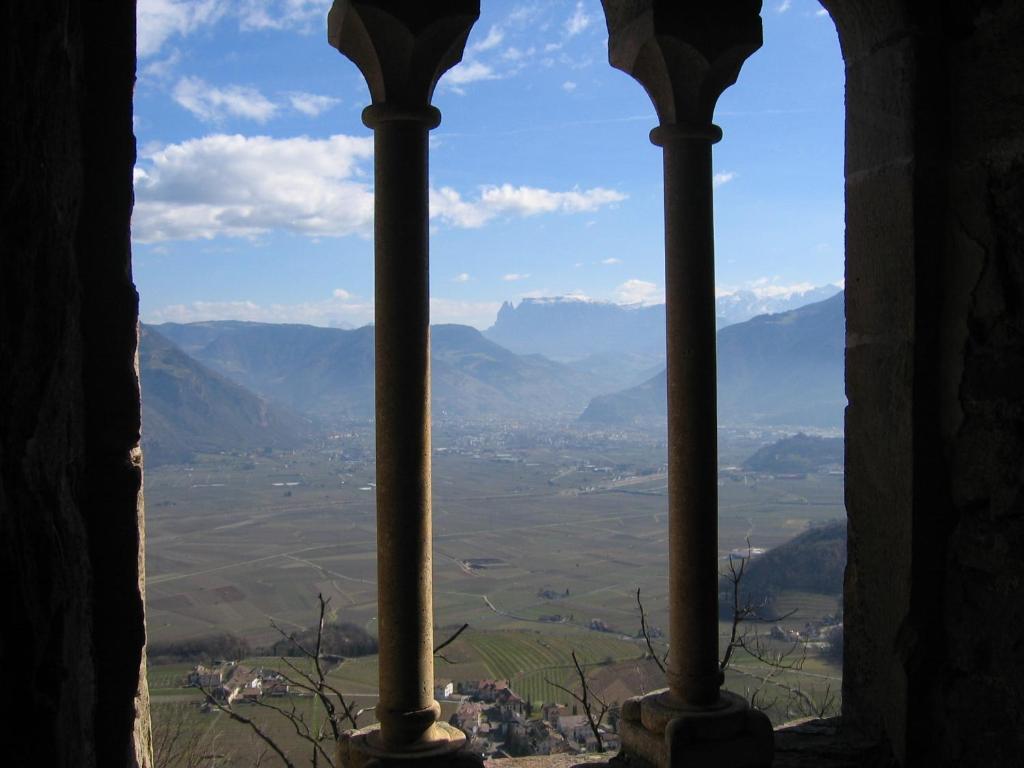 Schloss-Hof Аппиано-Сулла-Страда-дель-Вино Экстерьер фото